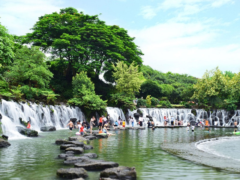 tour-du-lich-kham-pha-nam-cat-tien-suoi-mo-park-2n1d-1